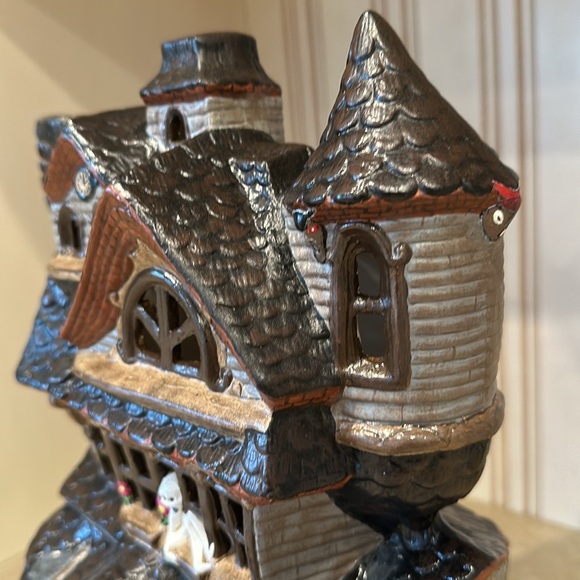 🎃Hand Painted Ceramic Haunted House - Picture 5 of 11